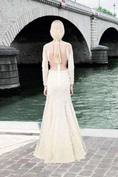 Look 12